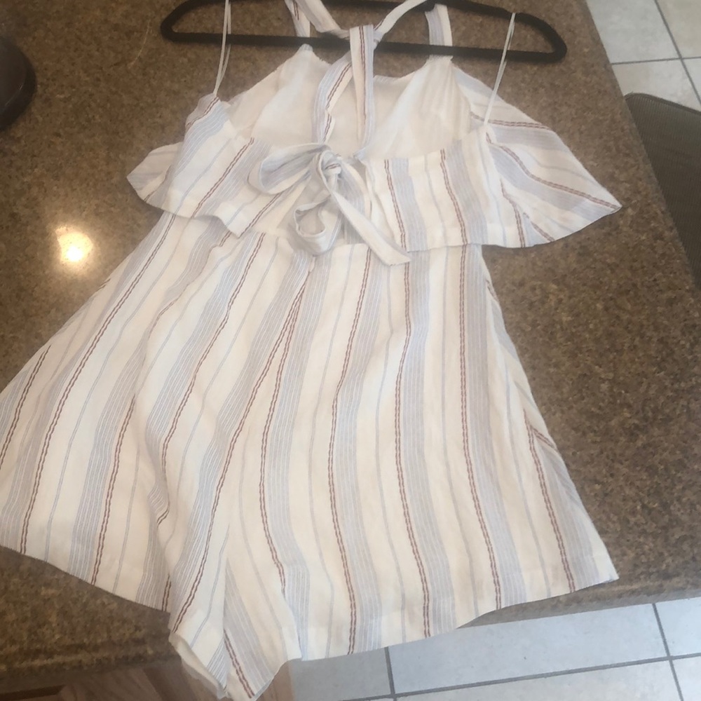 Romper - Picture 2 of 4